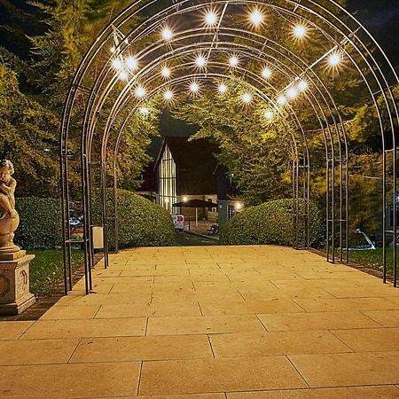 The Sharnbrook Hotel ภายนอก รูปภาพ
