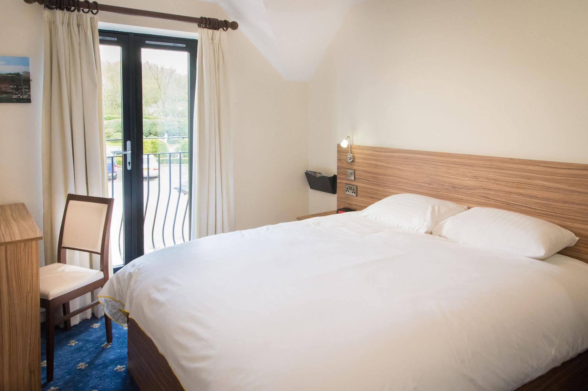 The Sharnbrook Hotel ภายนอก รูปภาพ